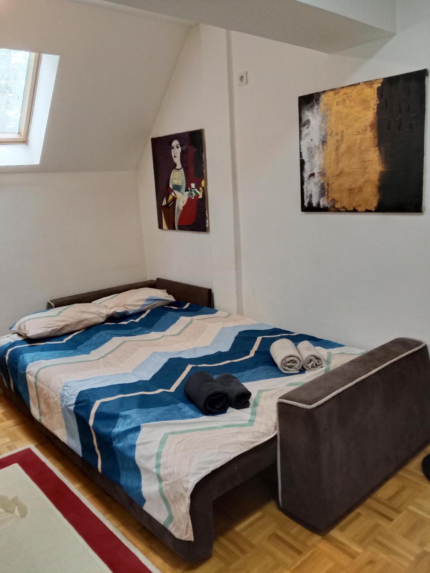 East Gate Apartment Studio 斯科普里 外观 照片
